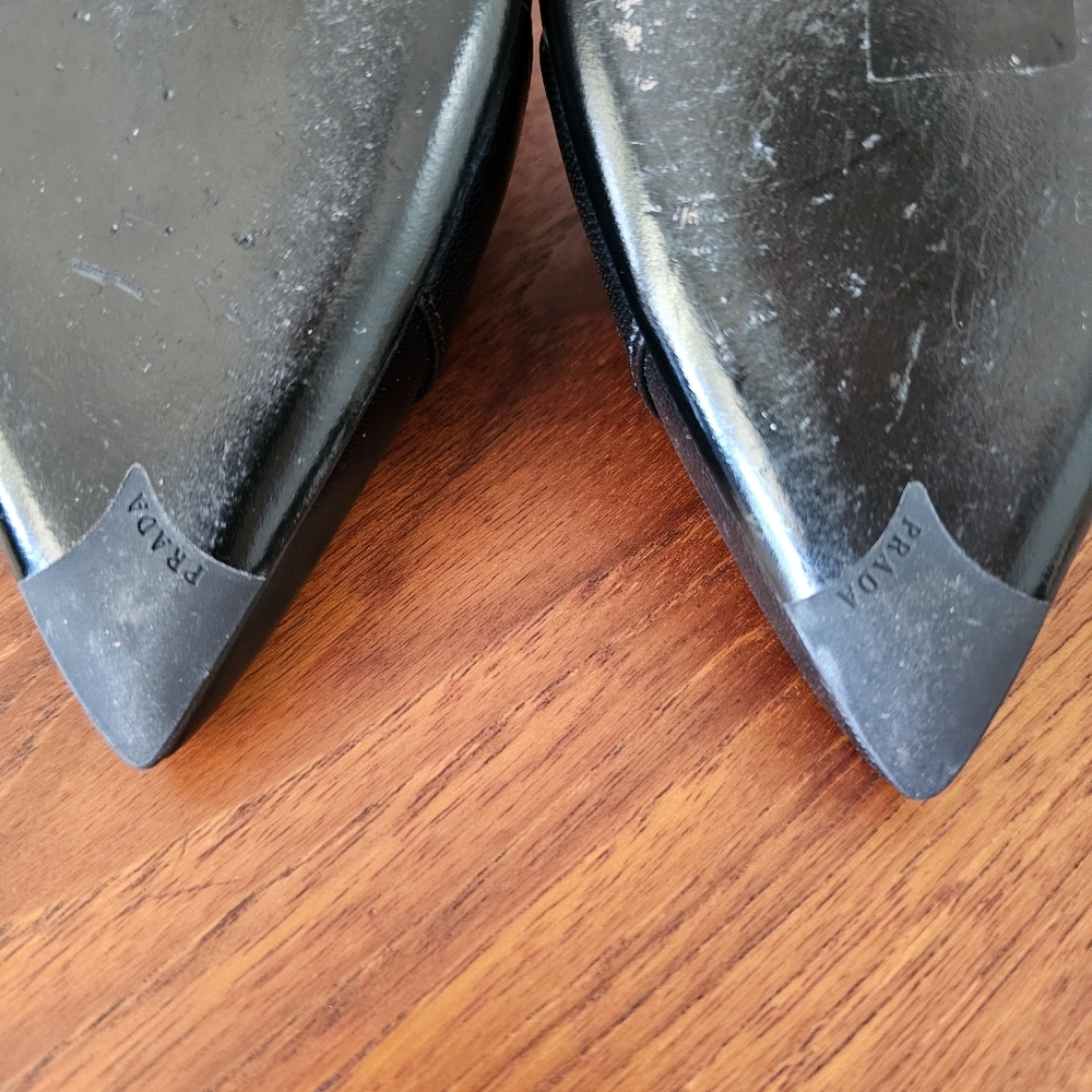PRADA Black Leather Button Heels Point Toe Sz 40.5 - Picture 7 of 16